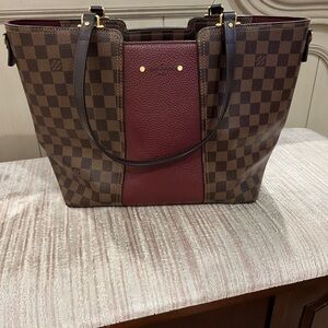 Louis Vuitton purse